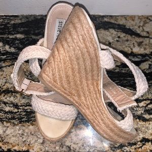 Steve Madden Wedge Sandals / Size 7.5